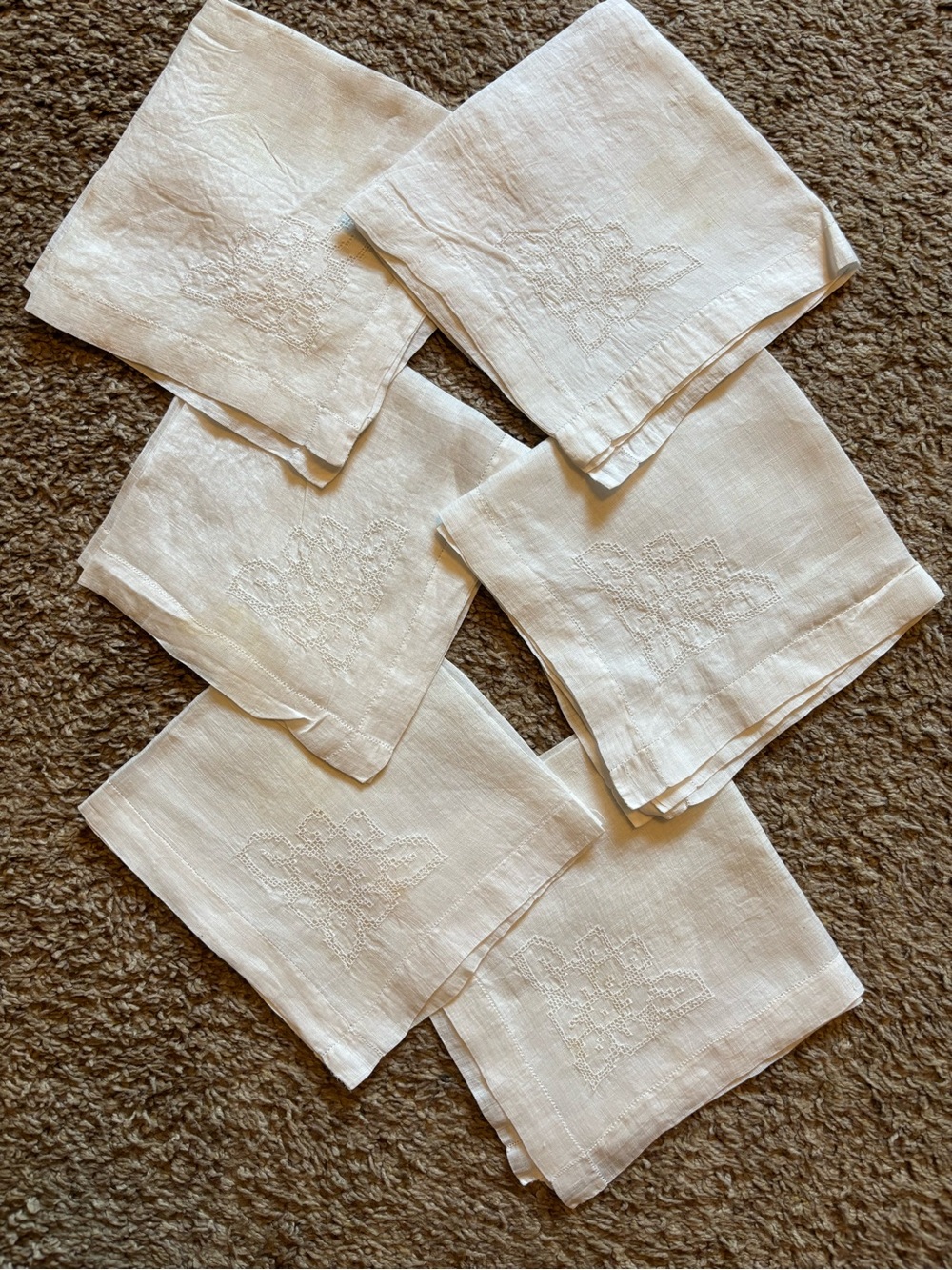 Set of 6 White Linen Embroidered Dinner Napkins